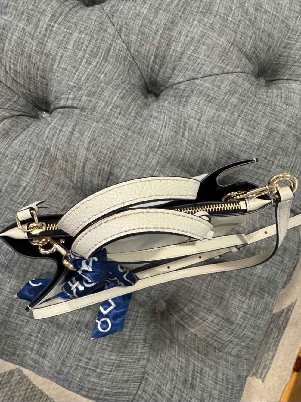 Marc Jacobs Bag Mini Grind Cream Leather Tote Crossbody with Navy Scarf - Picture 11 of 17